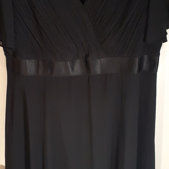 EVER ♡ PRETTY black maxi dress - Picture 3 of 10